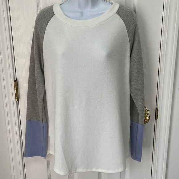 Colorblock sweater - Picture 1 of 3